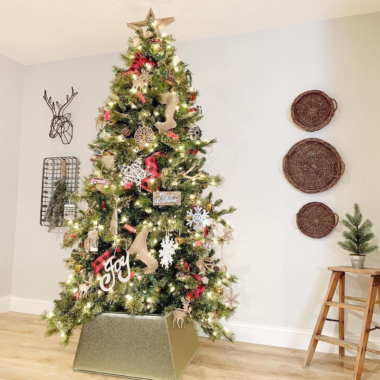 Fabric Christmas Tree Collar, Square Christmas Tree Ring, Glittering Willow Christmas Tree Skirt for Christmas Tree Decorations (Glitter Gold)