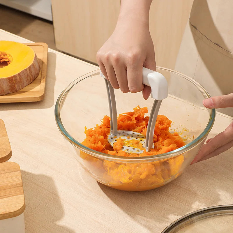 Manual Potato Masher Durable Potato Ricer Kitchen Vegetable Masher with Non-Slip Handle Fruit Juicer Kitchen Gadgets